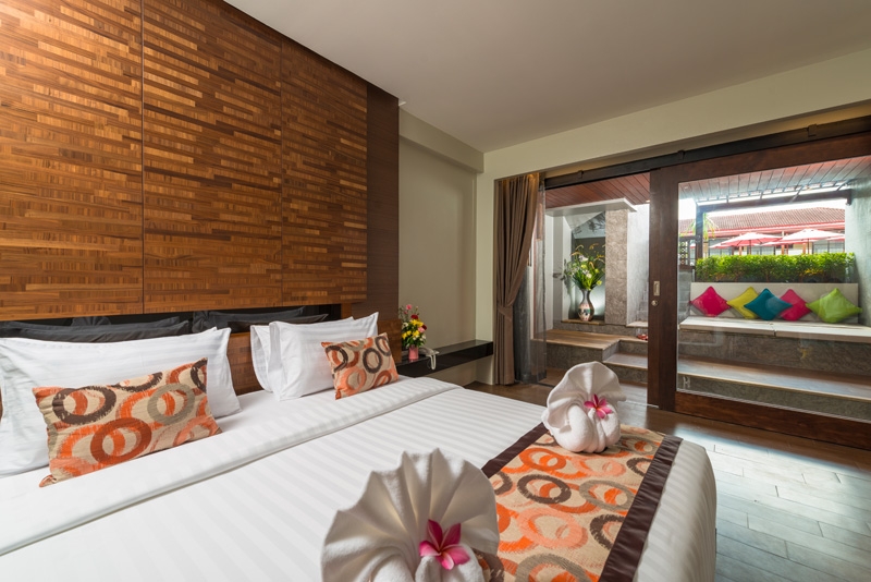 DELUXE POOL ACCES ROOM