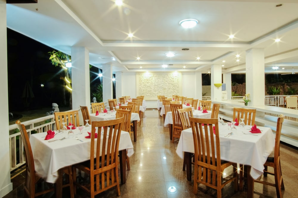 Puri Saron Senggigi Beach Hotel 48/63