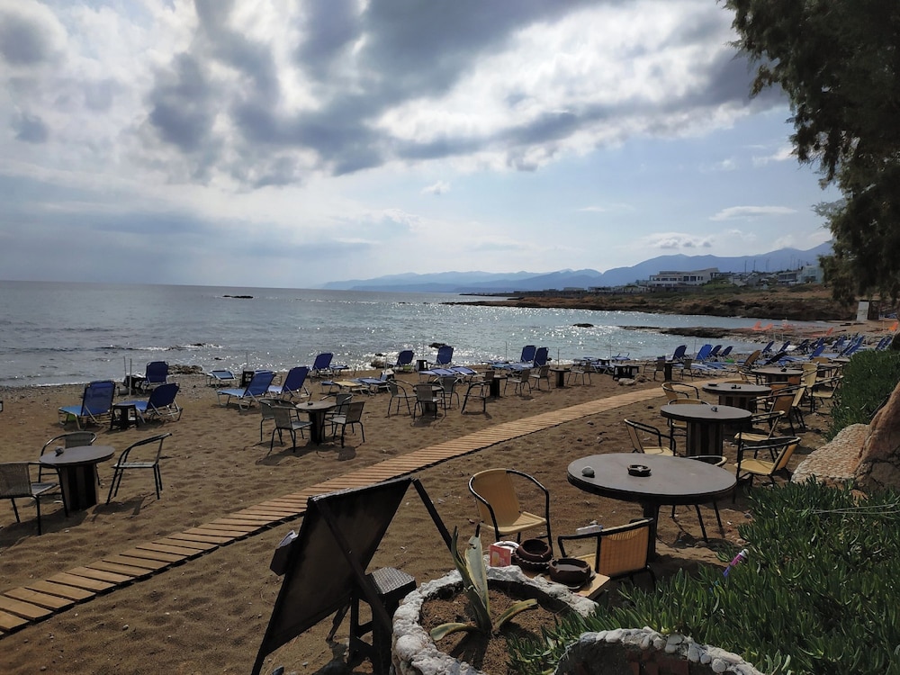 Iliostasi Beach Apartments 34/46