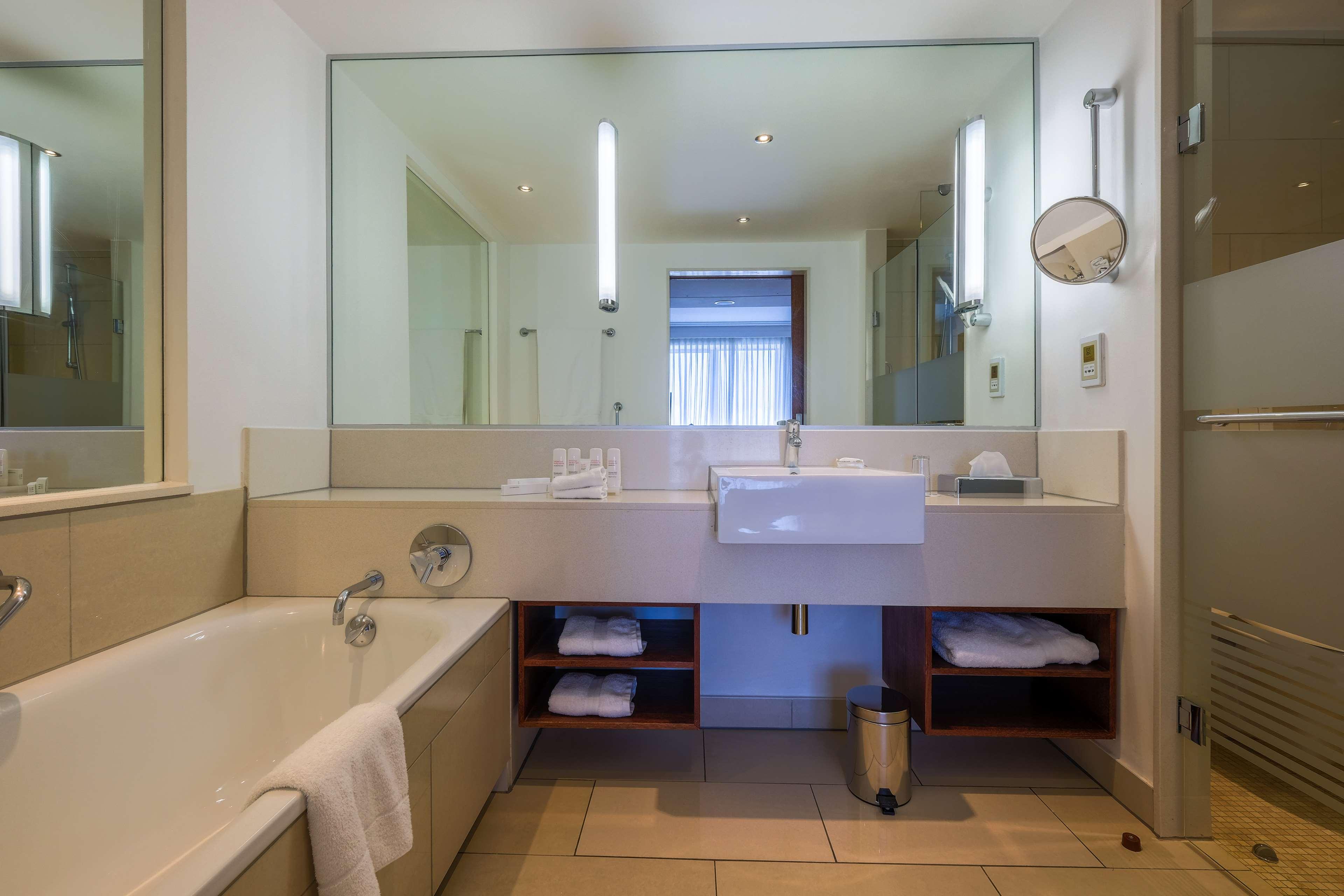 RADISSON BLU HOTEL SANDTON 49/50