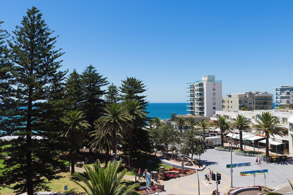 Quest Cronulla Beach 26/72