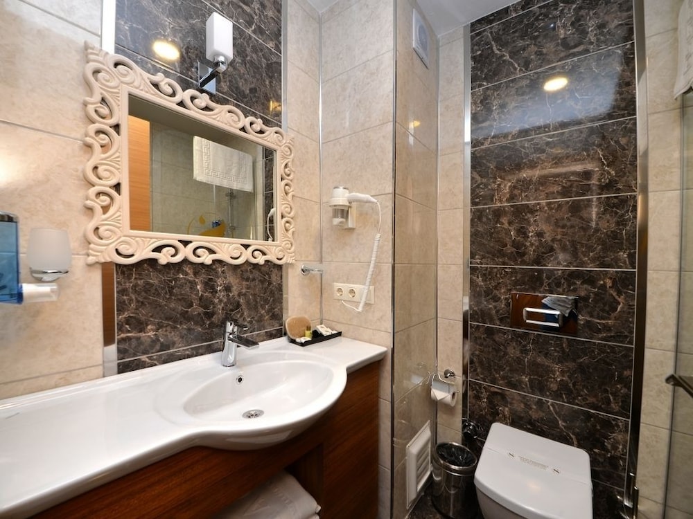Sertac Hotel 30/30