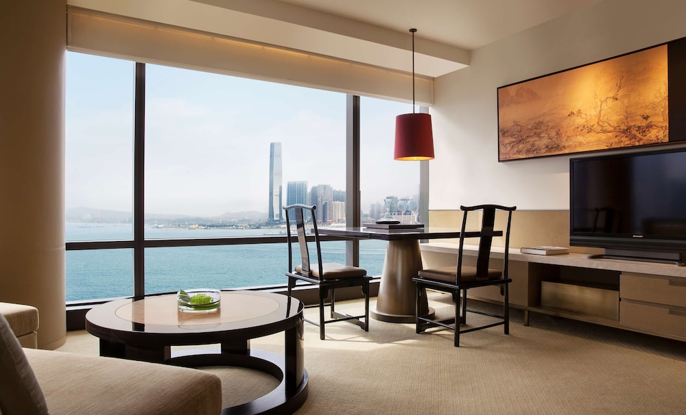 GRAND HYATT HONG KONG 60/69