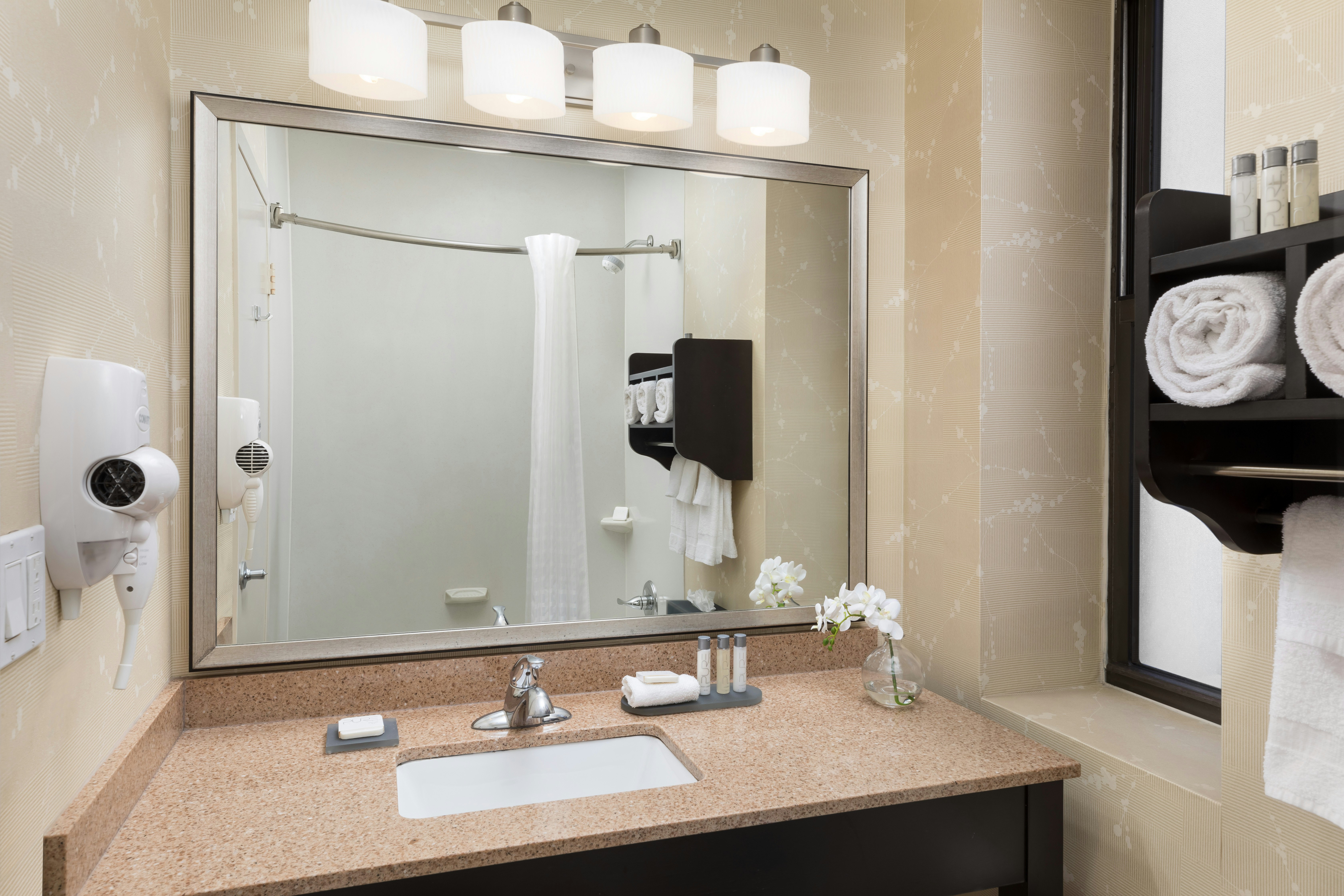 The Hotel at Fifth Avenue 28/29