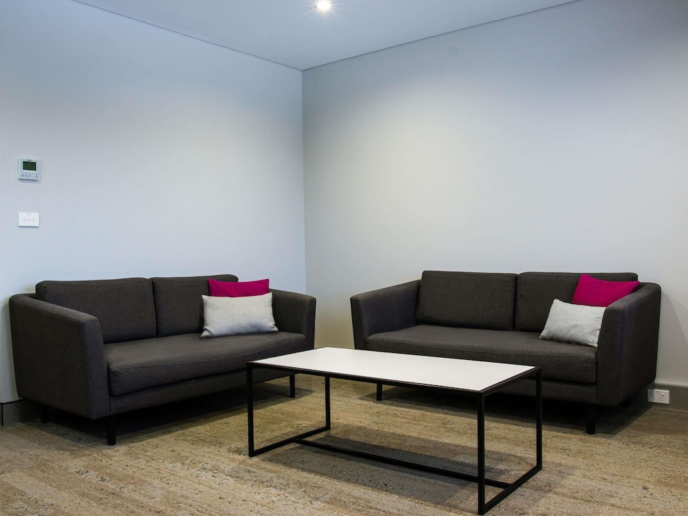 Mercure Tamworth 36/55