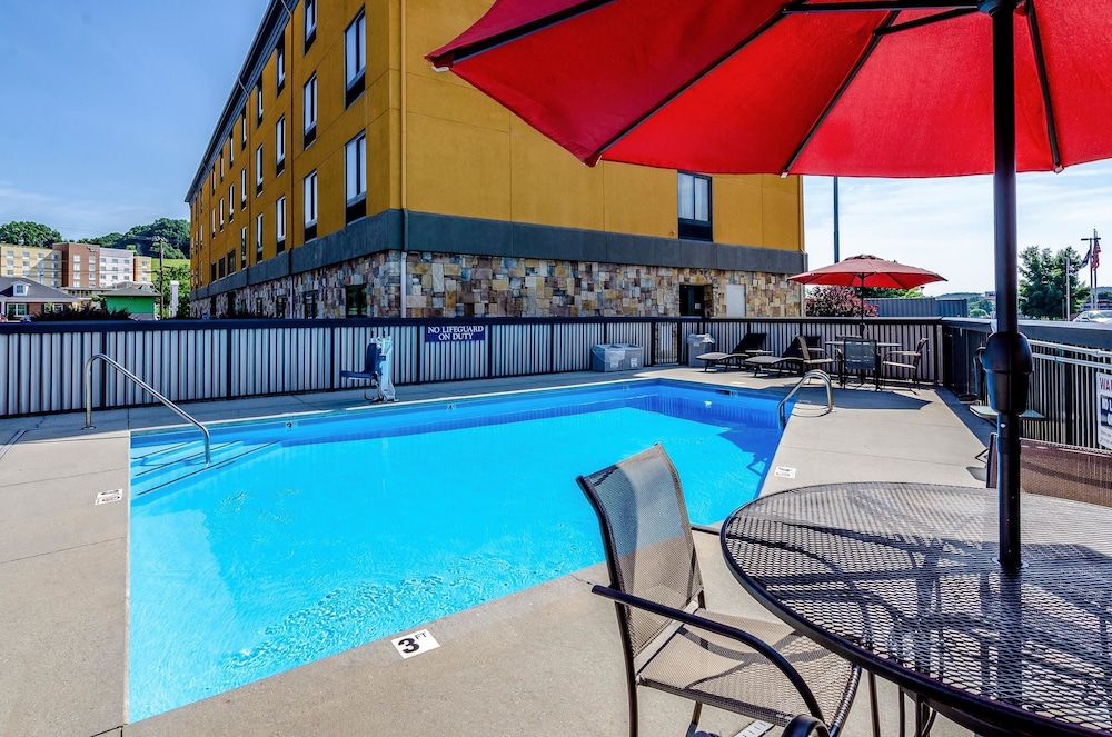 Quality Inn & Suites Abingdon, VA 7/40