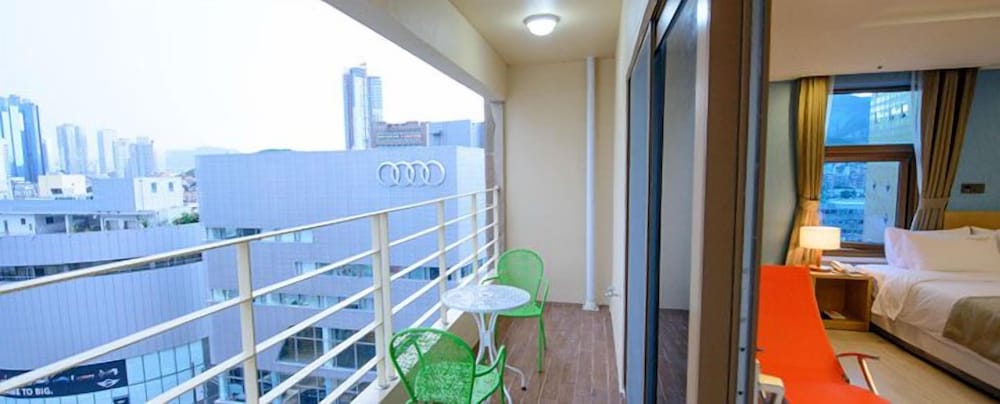 Marianne Hotel 39/40