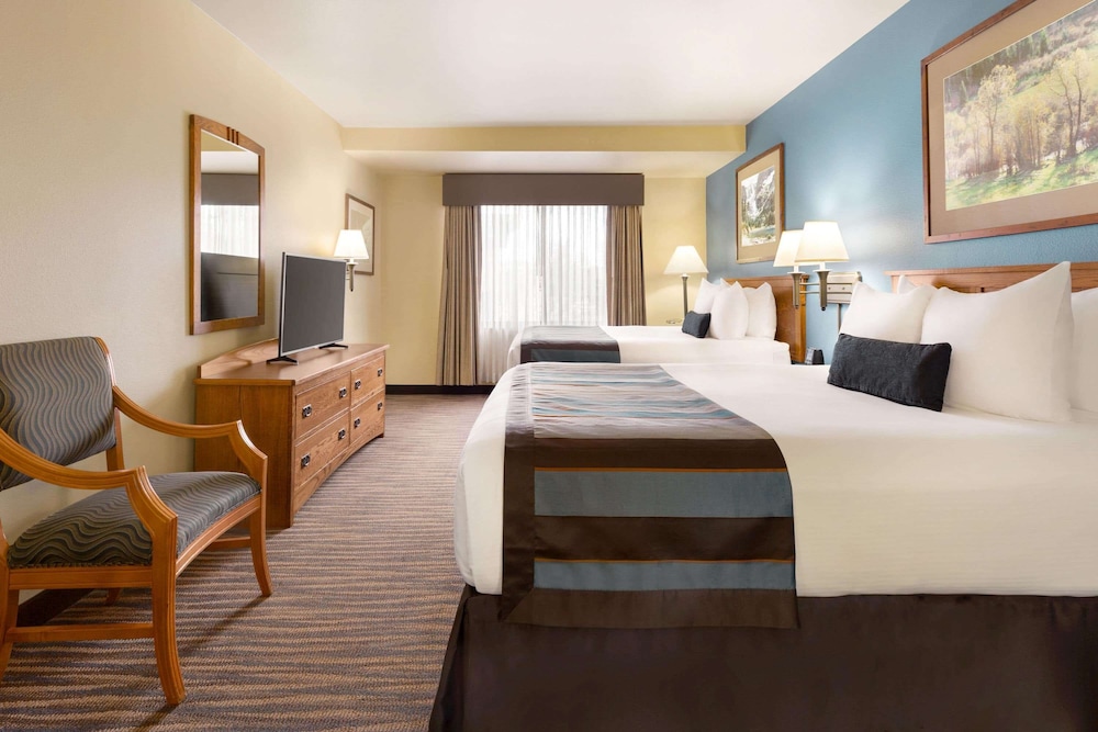 Wingate by Wyndham Greenwood Village/Denver Tech 12/47