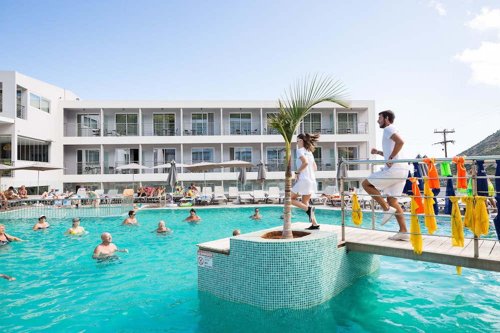 Atali Grand Resort 66/78