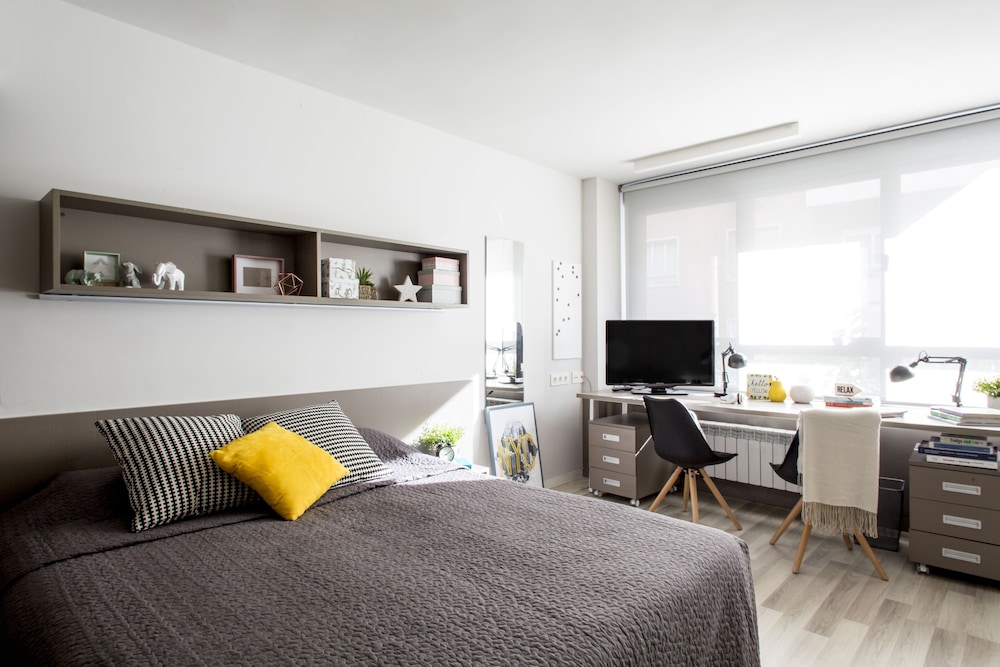 Student Residence Claudio Coello 12/44