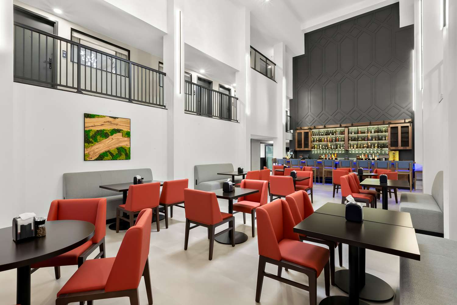 Latitude Suites Tinton Falls Eatontown 13/19