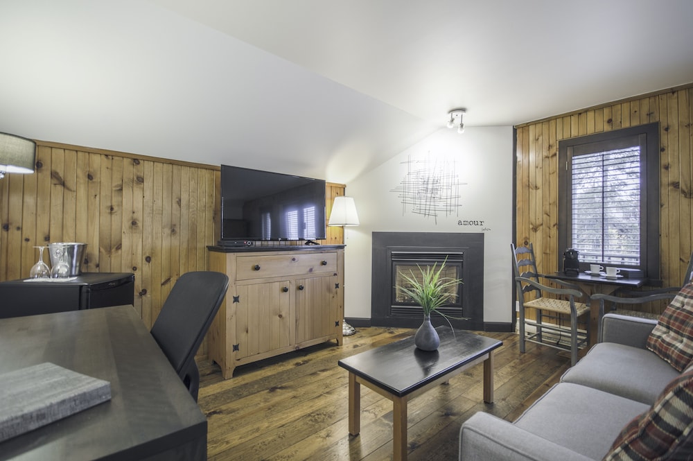 Auberge Du Lac Taureau 25/31