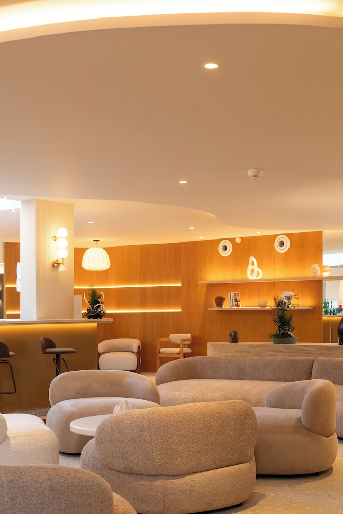 Golden Tulip Avignon Le Paradou 39/66