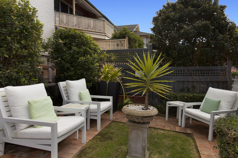 CREMORNE POINT MANOR 44/73
