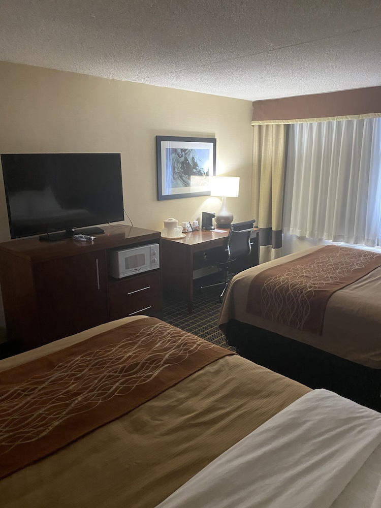 Comfort Inn Springfield 8/29