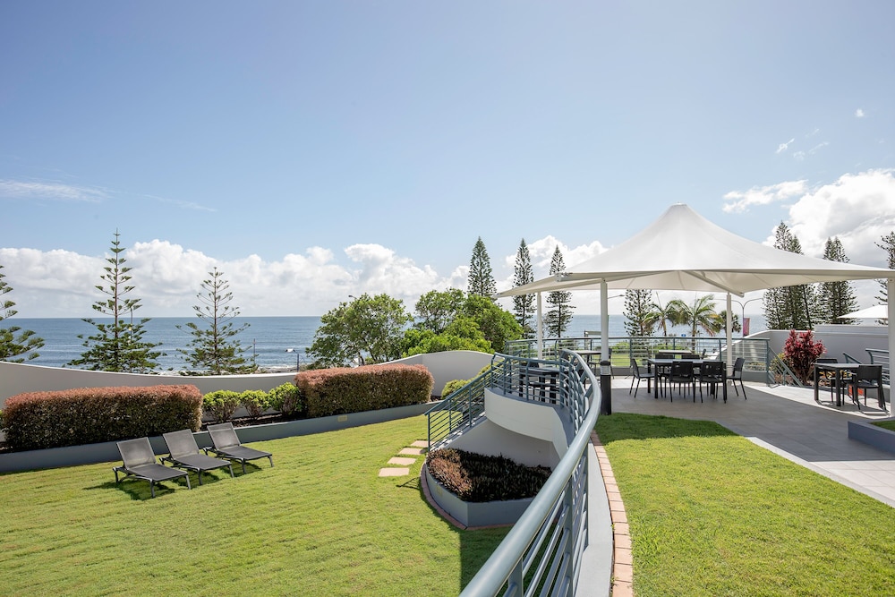 Mantra Mooloolaba Beach 61/72