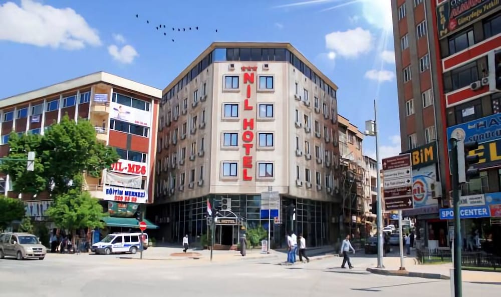 Nil Hotel 2/30