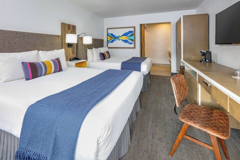 STANDARD, 2 QUEEN BEDS, PET FRIENDLY
