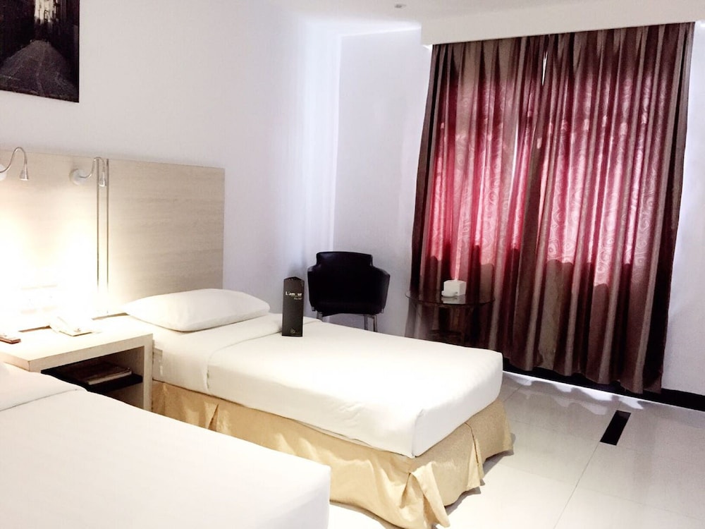89 Hotel 36/86