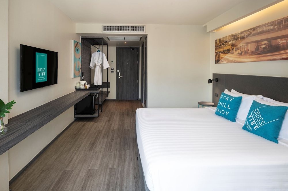 Cross Vibe Bangkok Sukhumvit 21/71