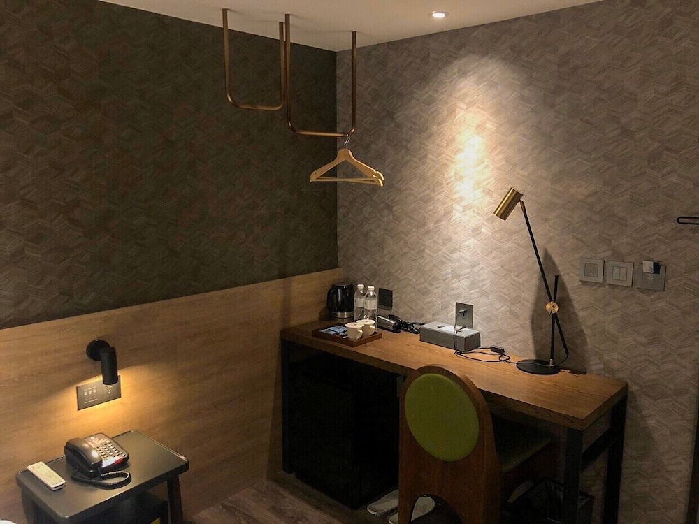 City Suites Taoyuan Station 39/50
