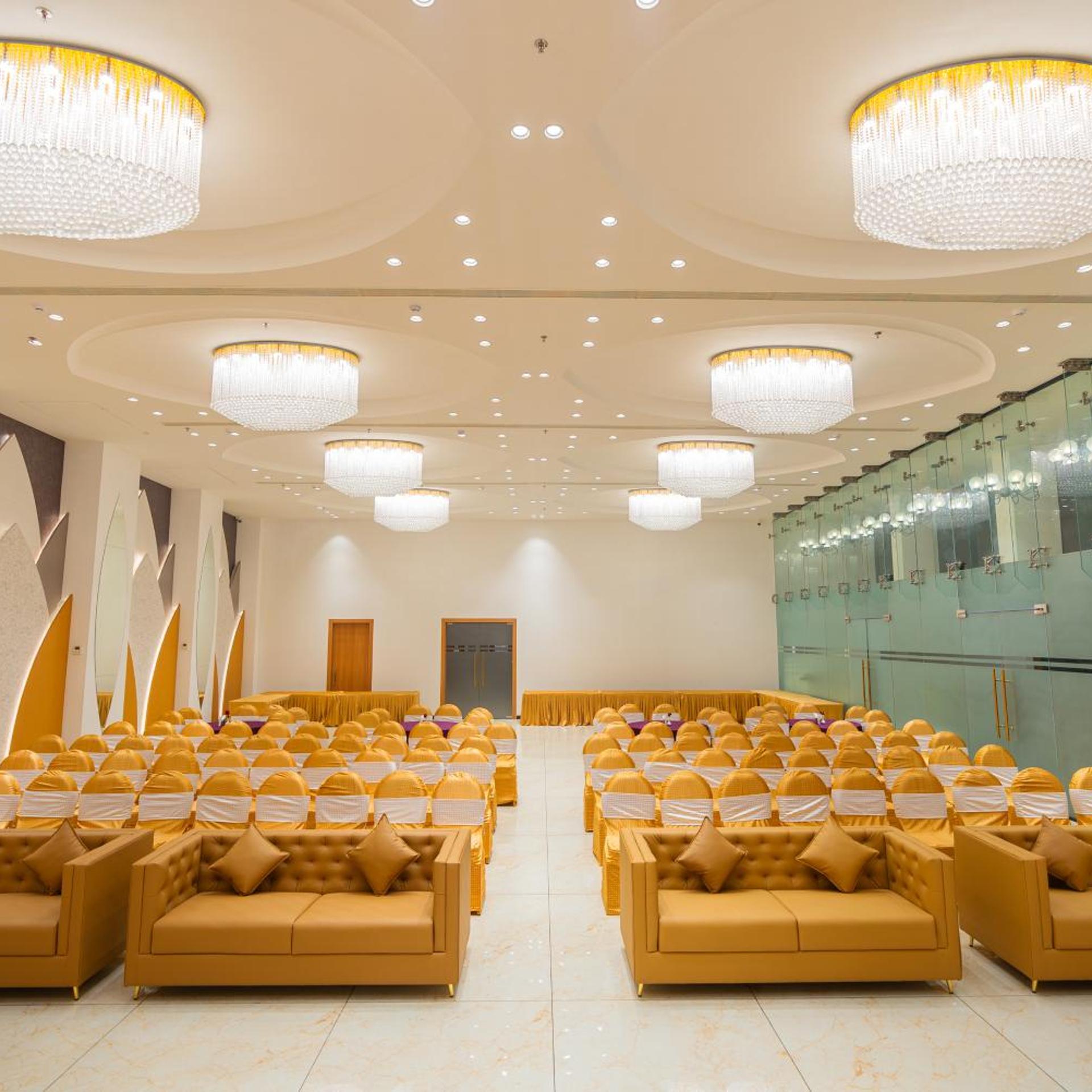 Clarks Inn Express Ayodhya 15/28