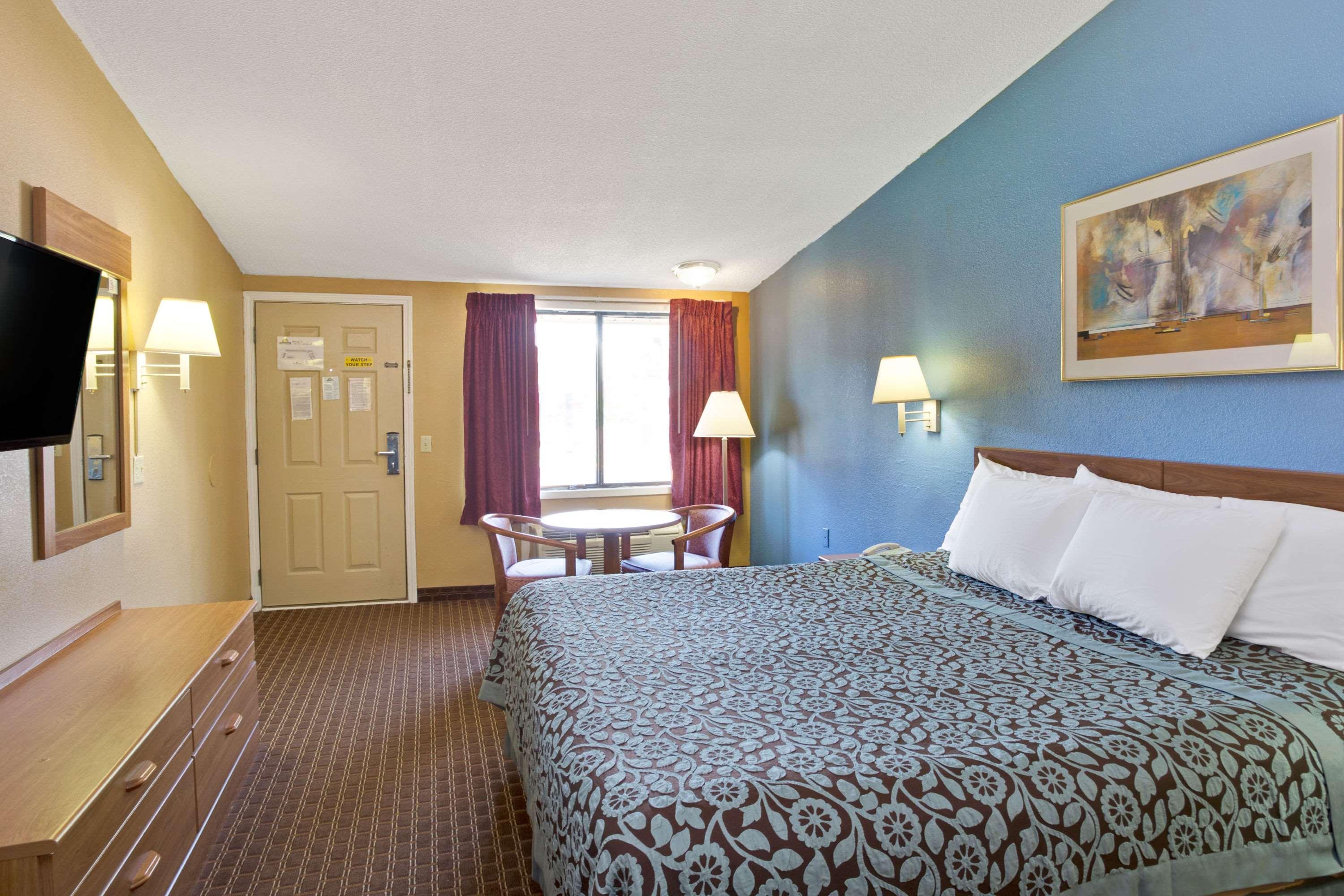 Days Inn by Wyndham Lawrenceville 3/18