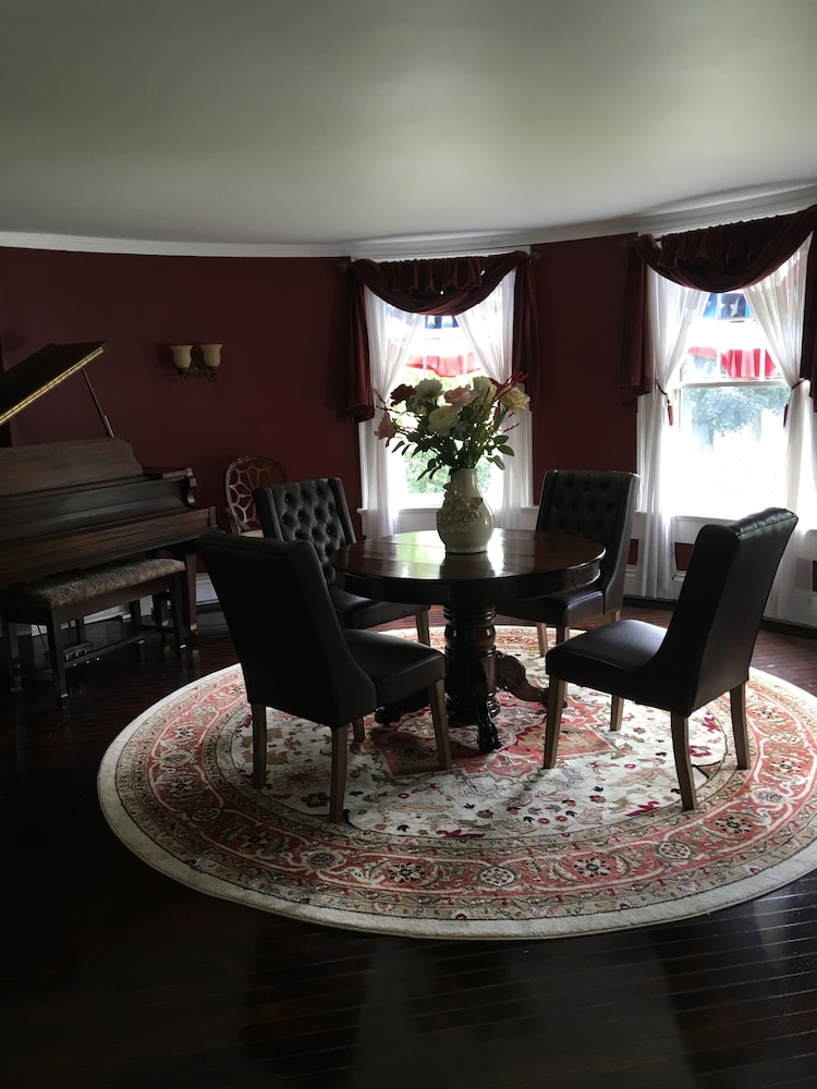 Baldwinsville Bed and Breakfast 48/62