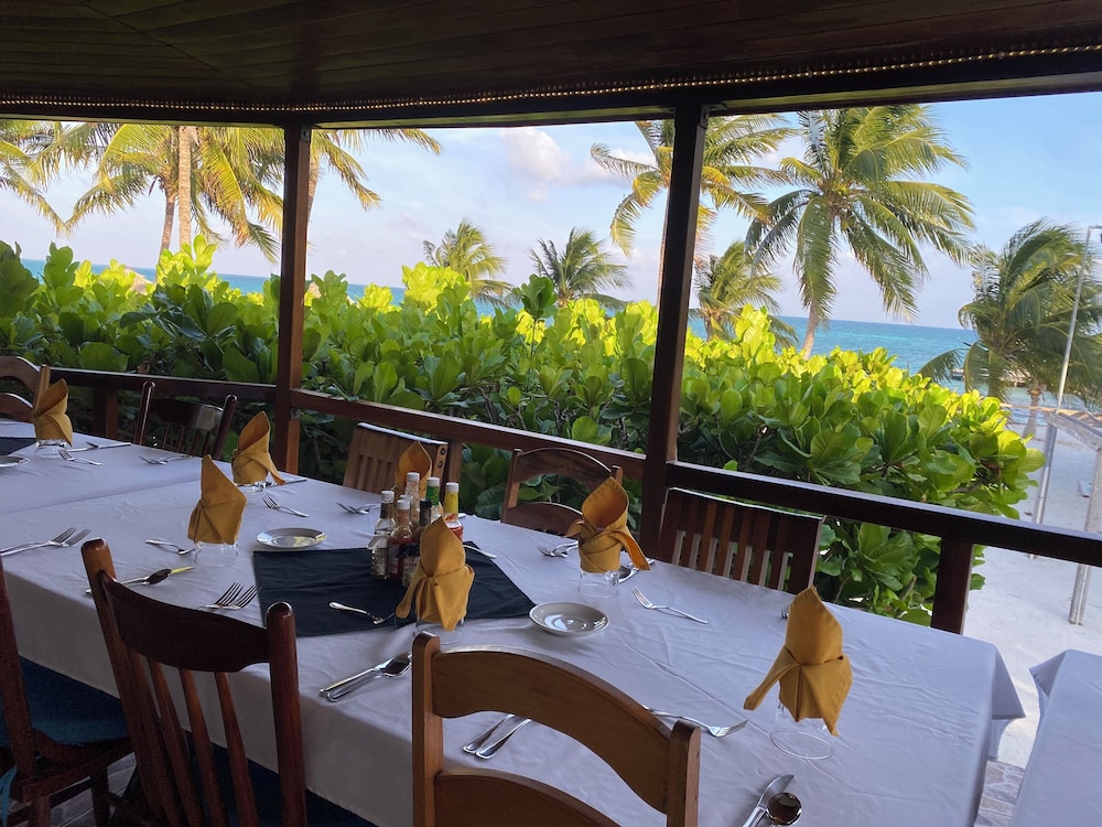 St. George's Caye Resort 24/51