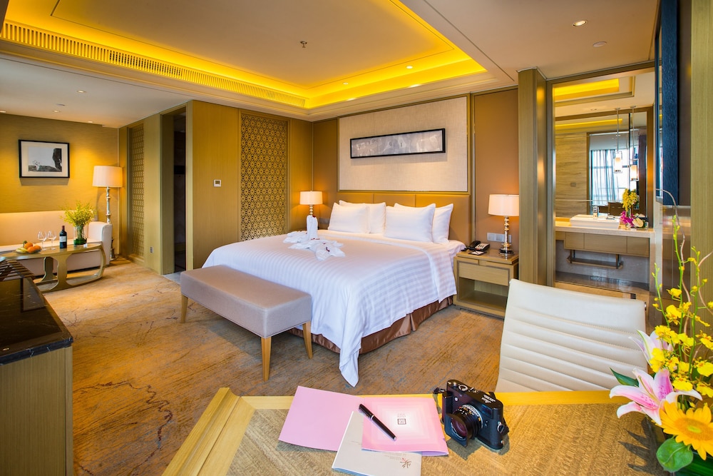 Zheshang New Century Grand Hotel 10/31