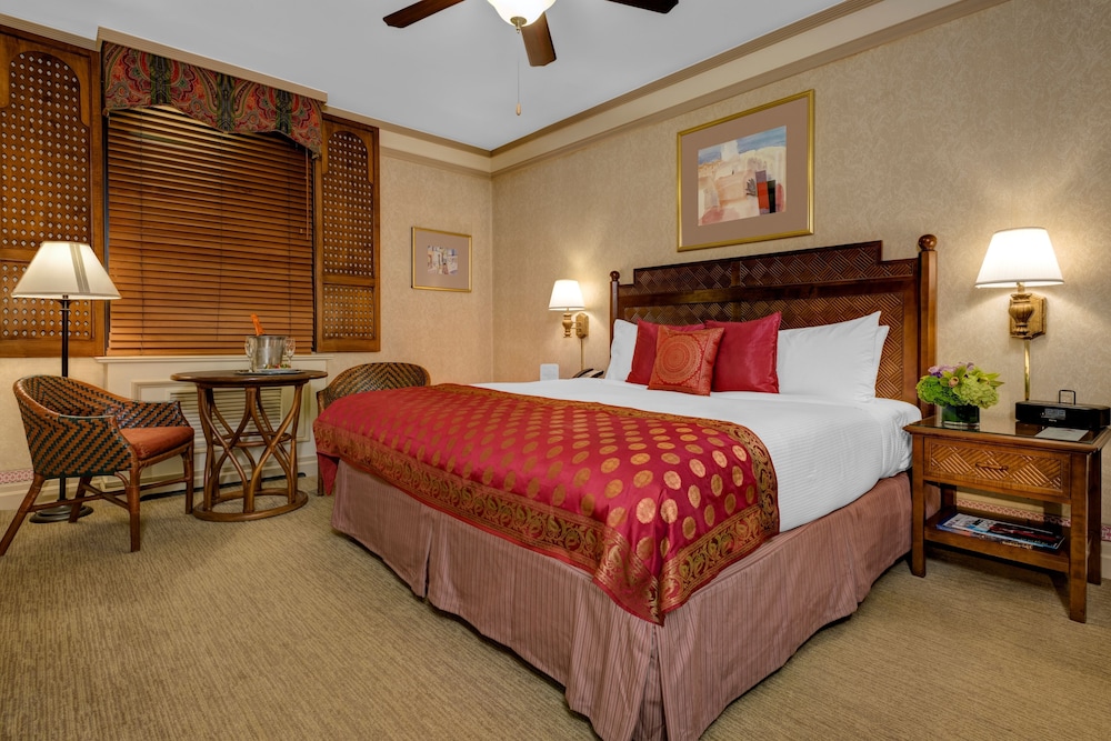 PREMIUM, KING BED