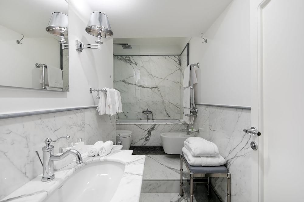 Villa Franca Hotel 55/56