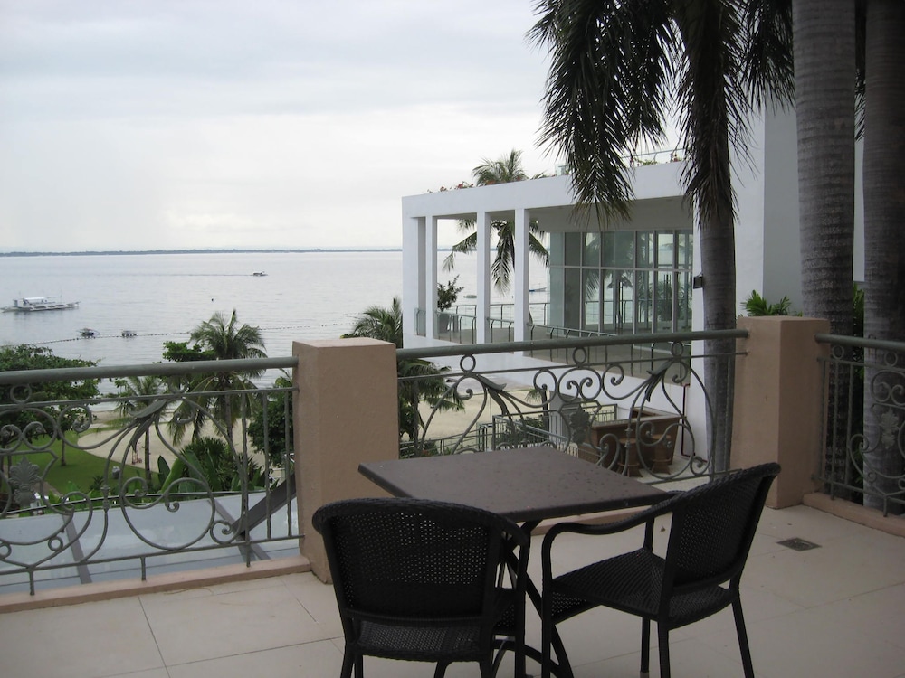 Chateau By The Sea 51/67