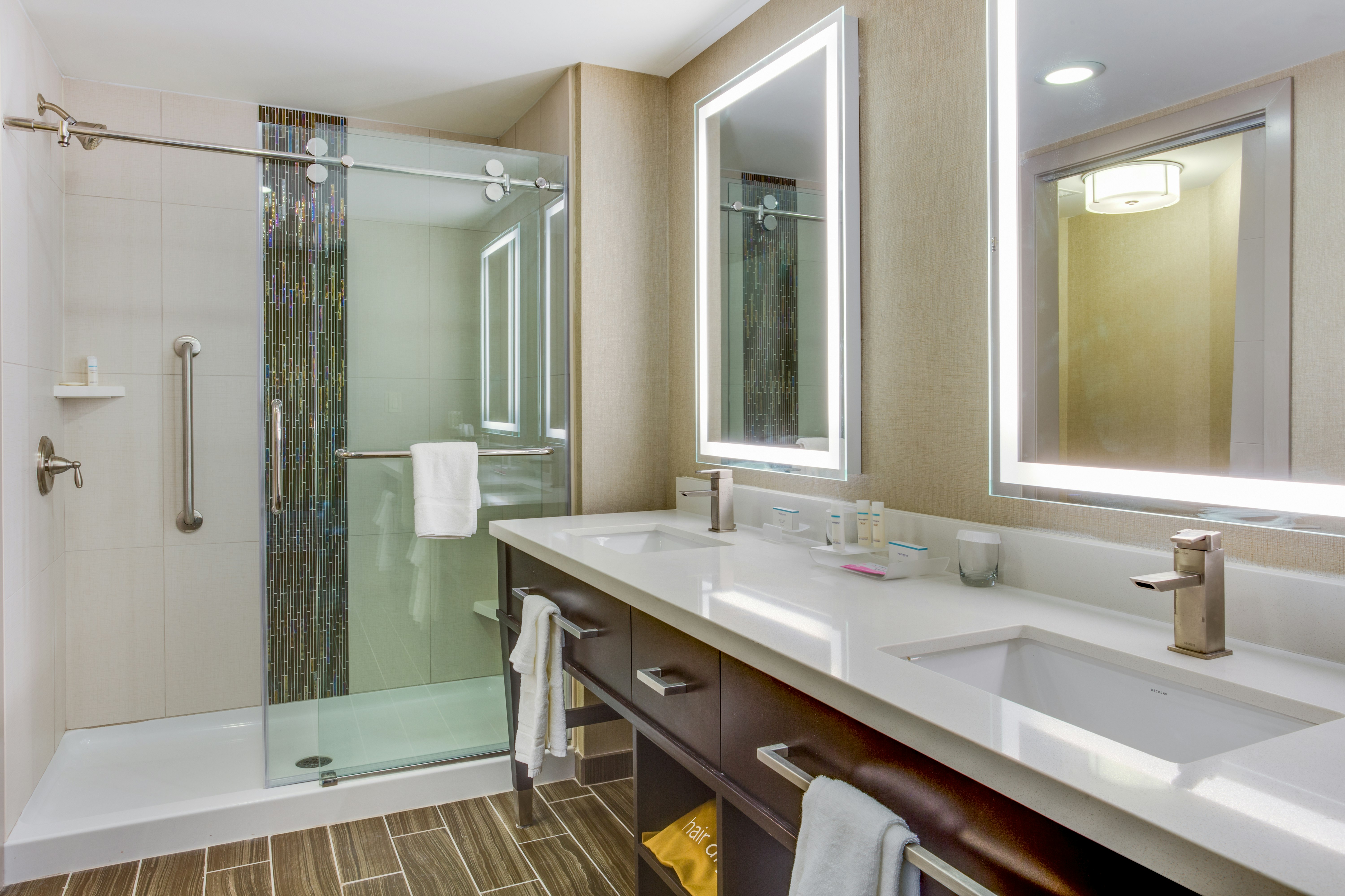 Homewood Suites by Hilton Savannah Historic District/Riverfront 40/40