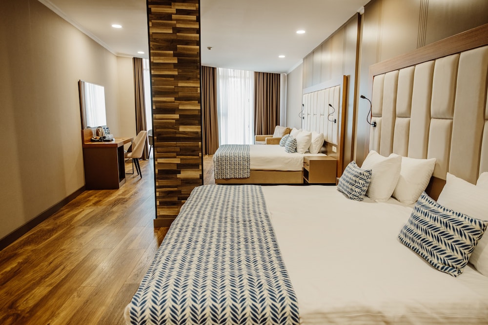 King Solomon Kosher Hotel 5/23