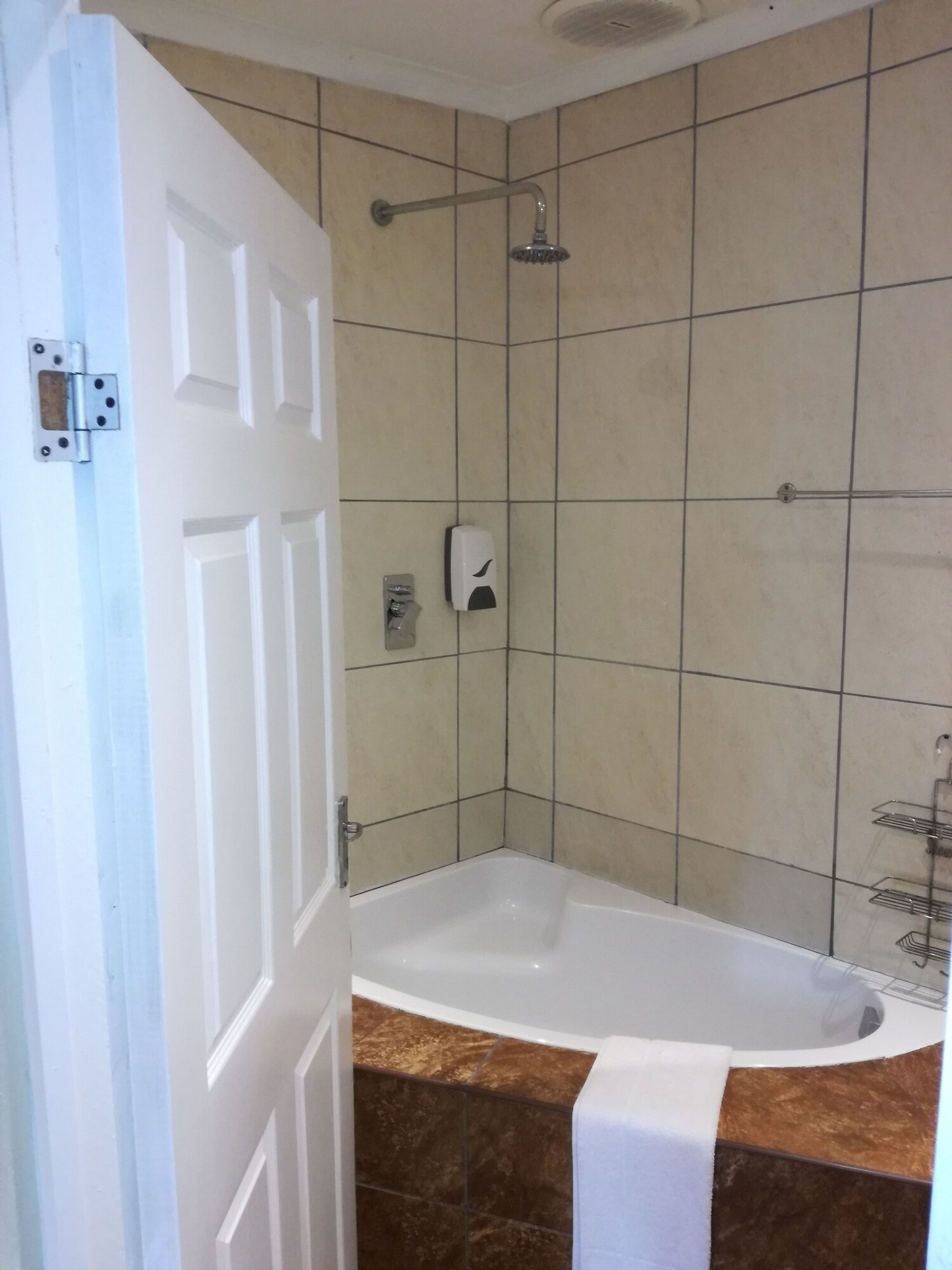 3 ROOMS, LUXURY