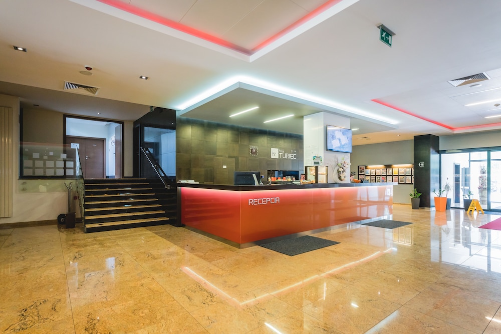 TURIEC HOTEL 3/54