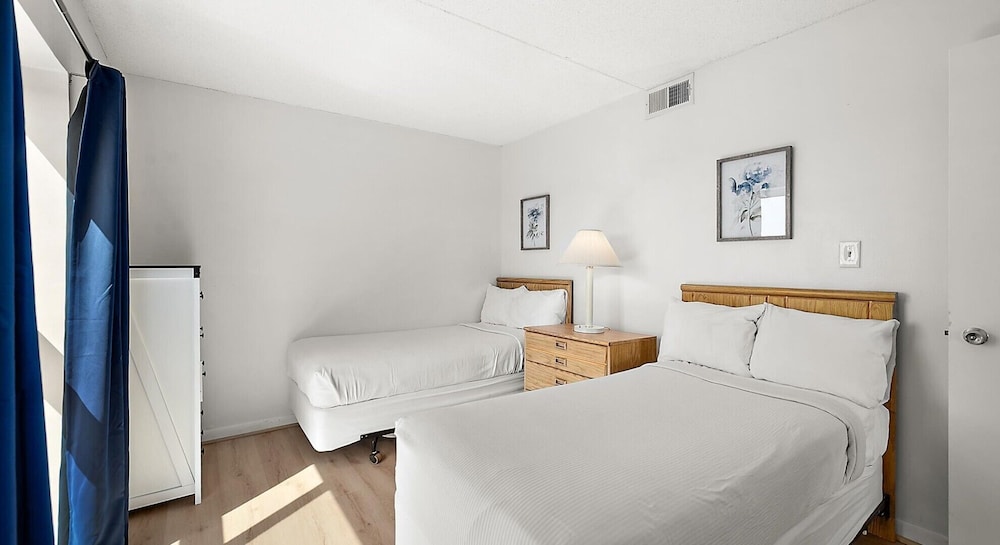 3 Bedrooms, Condo, Premium, Bay View, Balcony