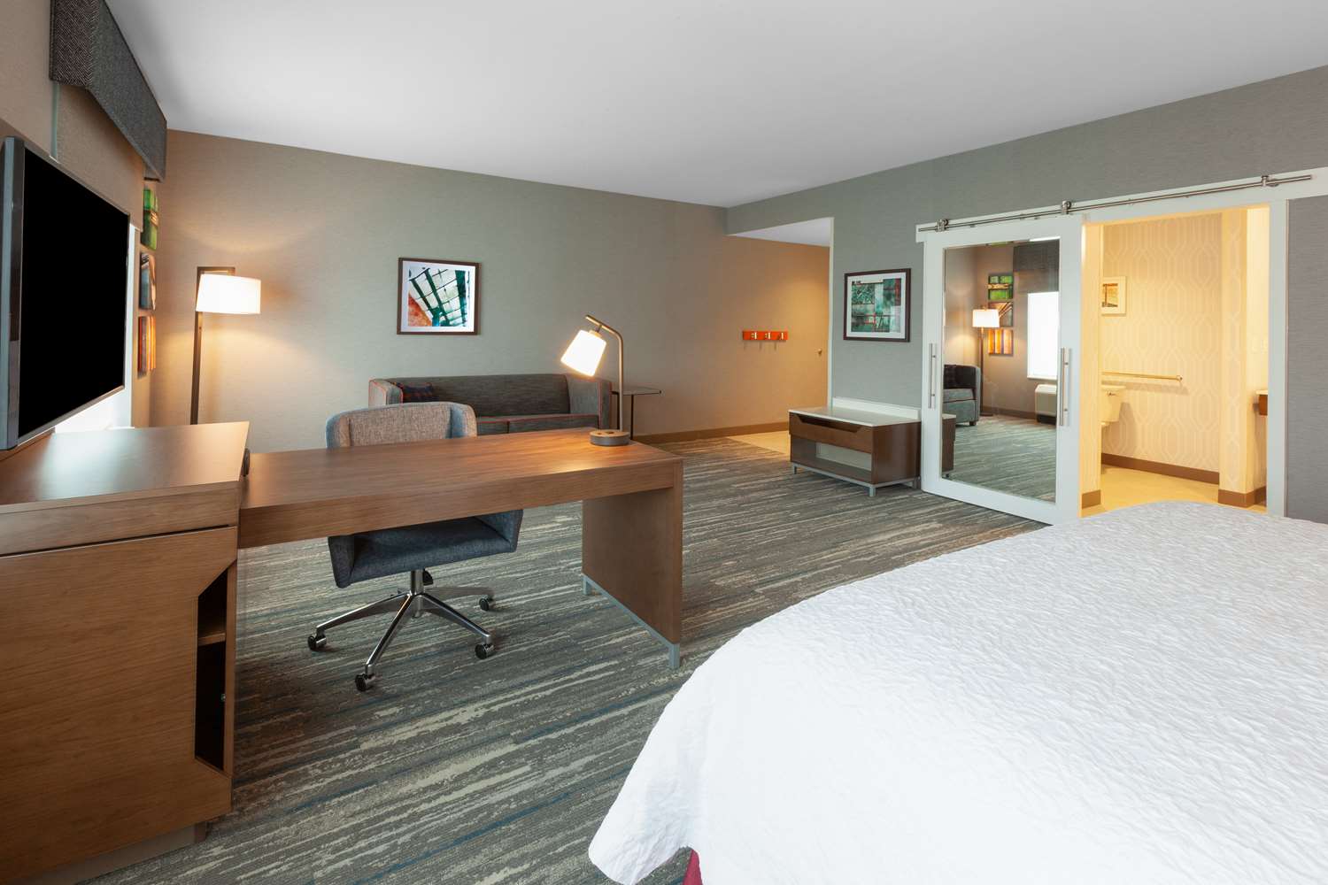 Hampton Inn Bloomfield Hills Detroit, MI 5/17