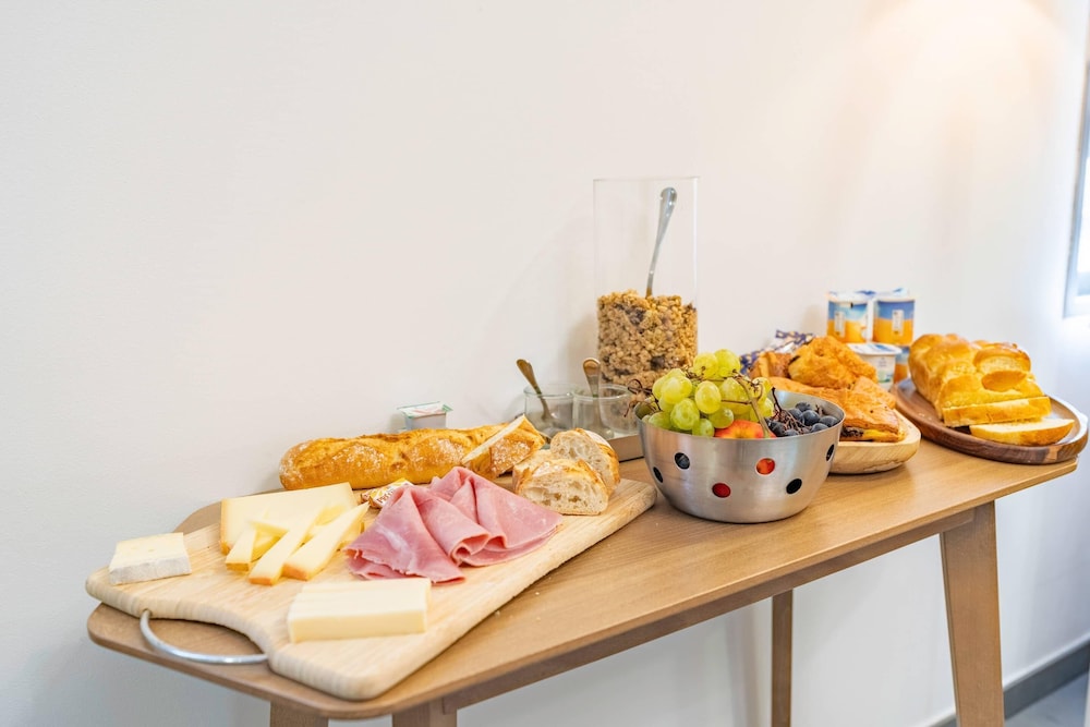 Quality Aparthotel Lyon L'Isle-dAbeau 26/32