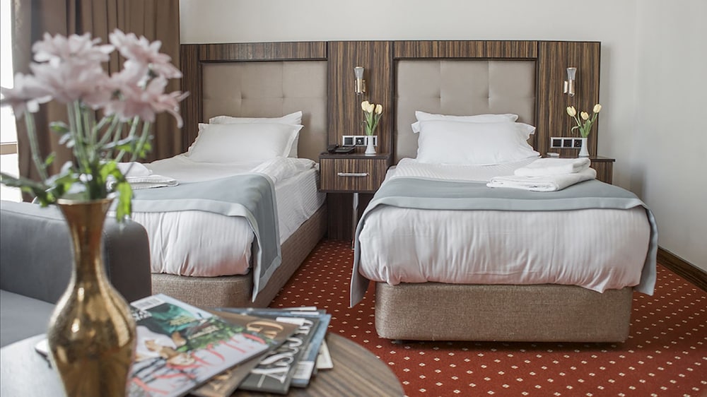 Legend Business Hotel Batumi 18/27