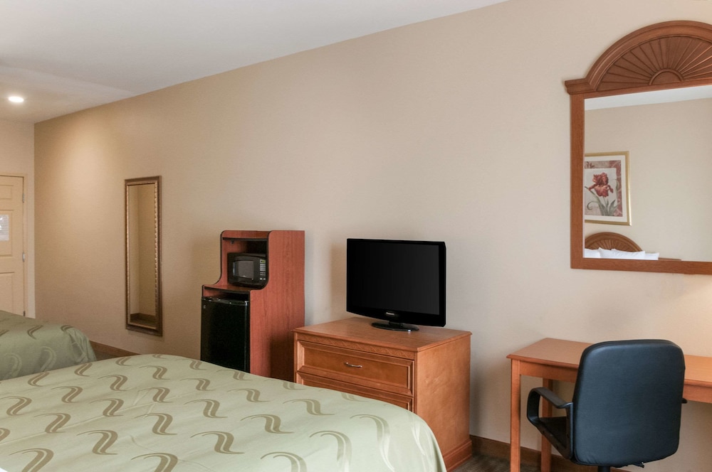 Quality Inn & Suites Houma 12/47