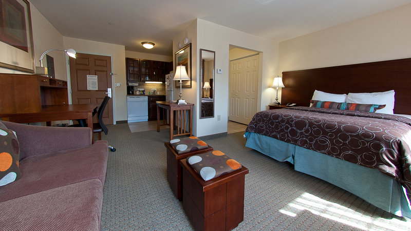 Staybridge Suites East Stroudsburg Poconos 21/69