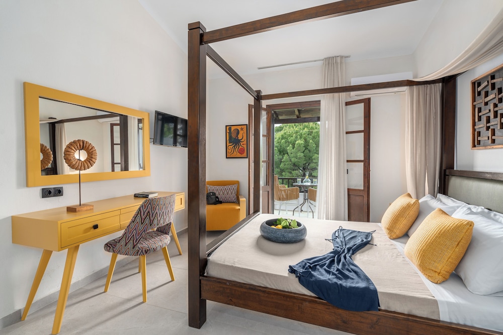 Margi House 8/50