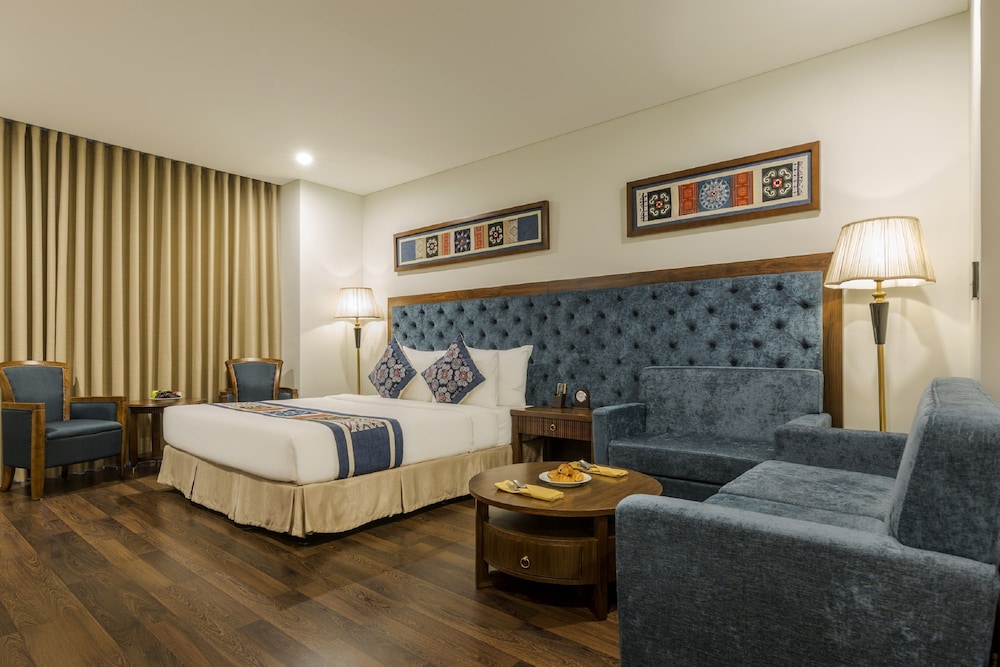 Balcona Hotel Da Nang 46/72
