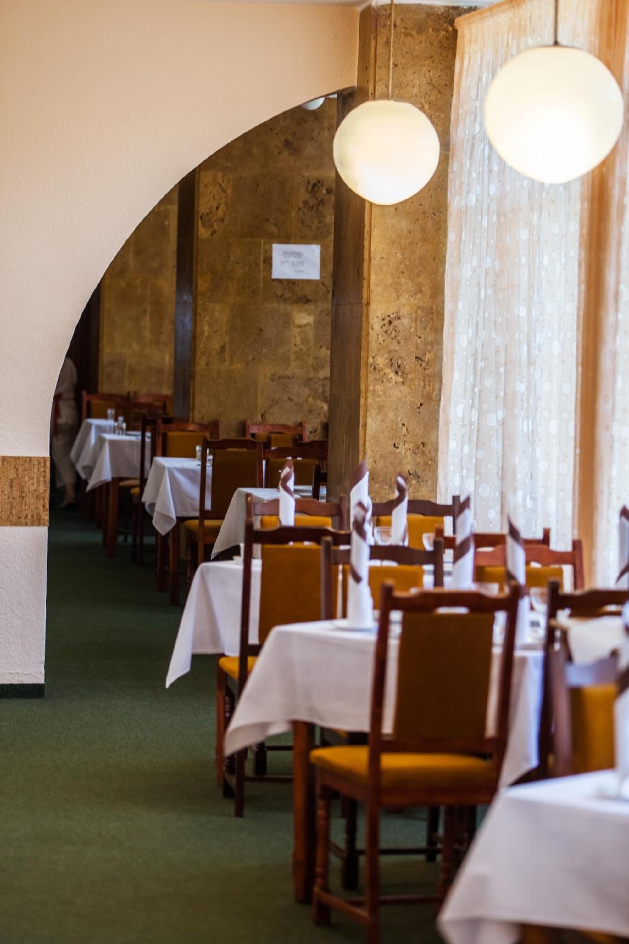 HOTEL MURES 45/58
