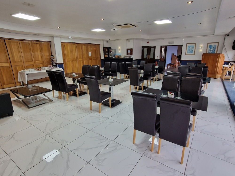 Gilson Hotel 31/38