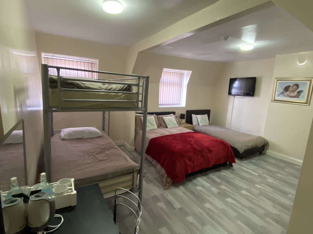 Olive Lodge Blackpool 16/29