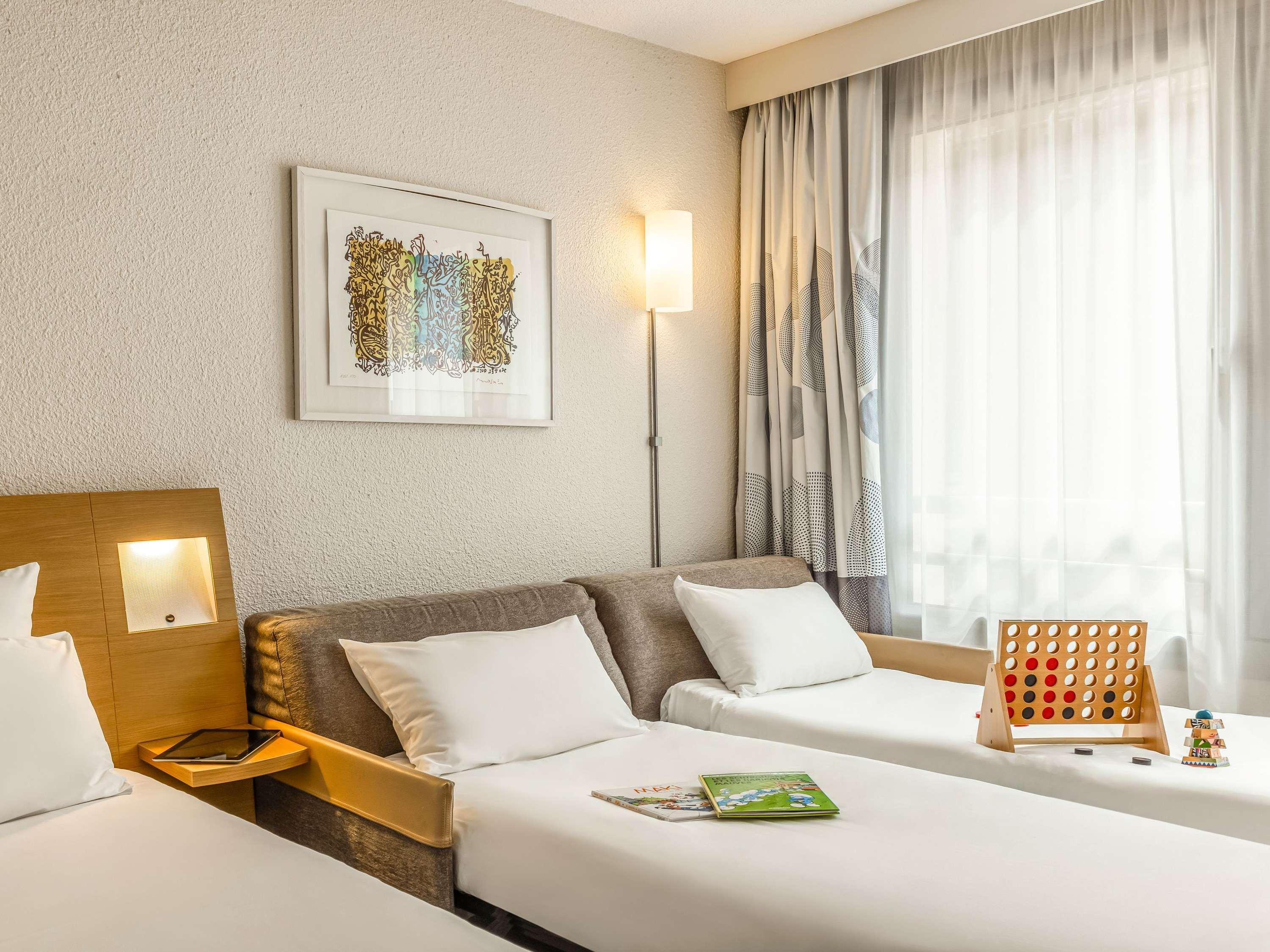 SUITE, DOUBLE BED, SOFA