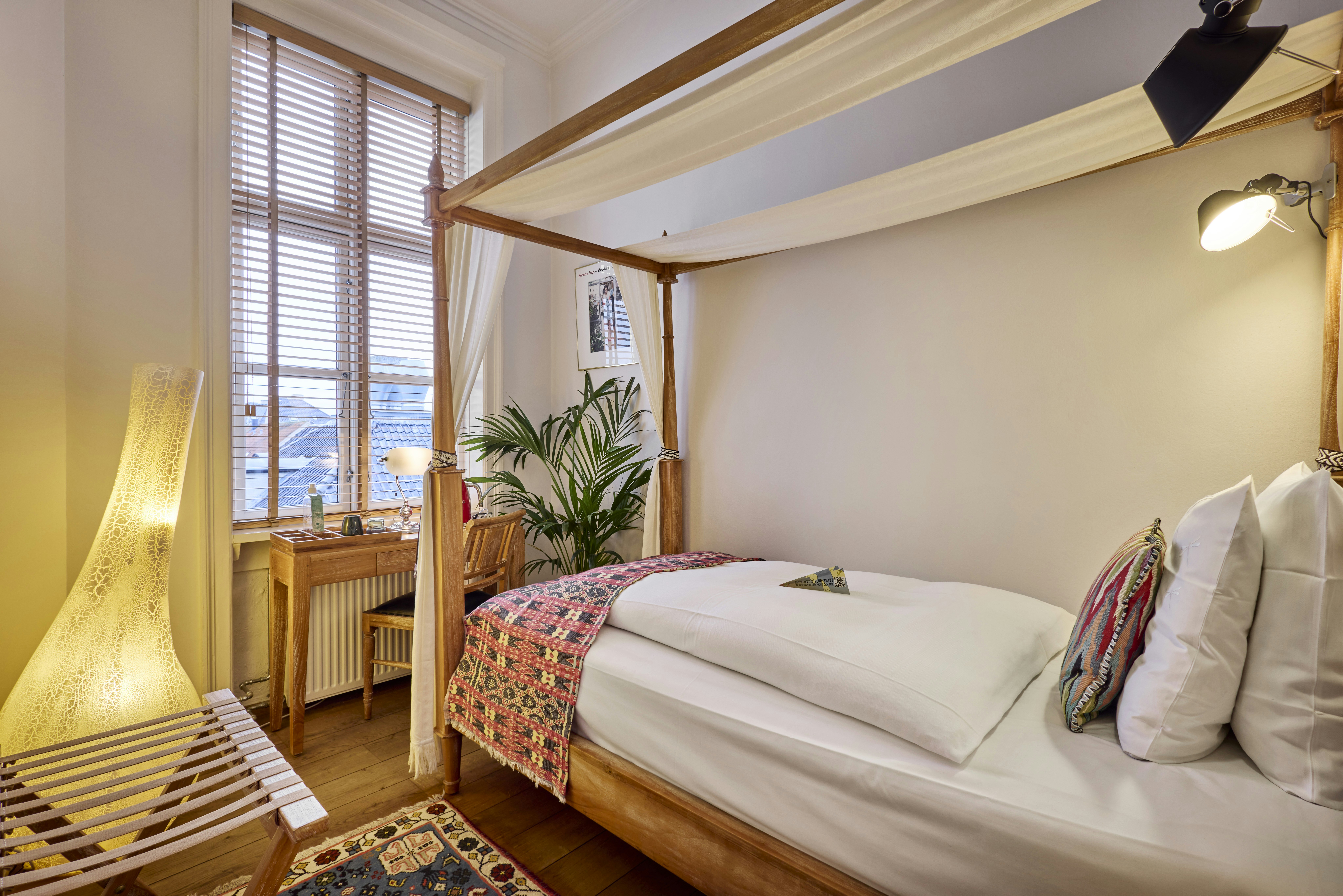 Room, Single